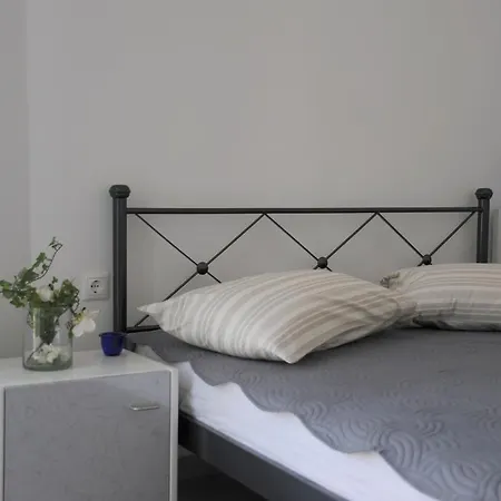 St George Beach Apartment