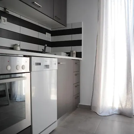 St George Beach Apartment